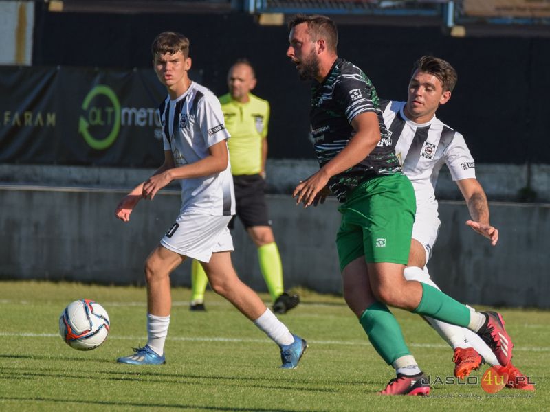 Mecz JKS Czarni 1910 Jasło - GKS Górnik Grabownica 1:0
