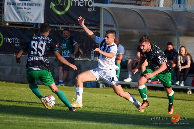 Mecz JKS Czarni 1910 Jasło - GKS Górnik Grabownica 1:0