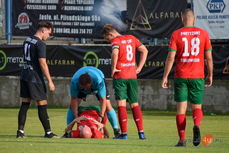 Mecz JKS Czarni 1910 Jasło - Partyzant Targowiska 3:2