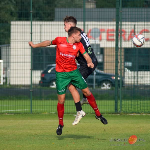 Mecz JKS Czarni 1910 Jasło - Partyzant Targowiska 3:2