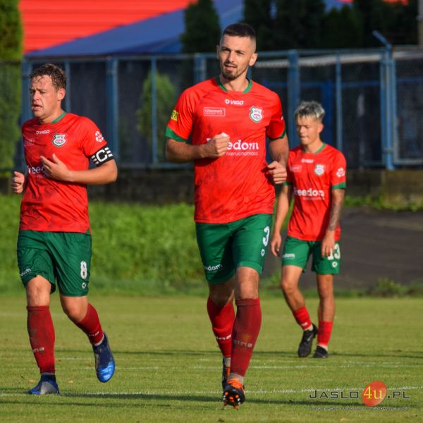Mecz JKS Czarni 1910 Jasło - Partyzant Targowiska 3:2