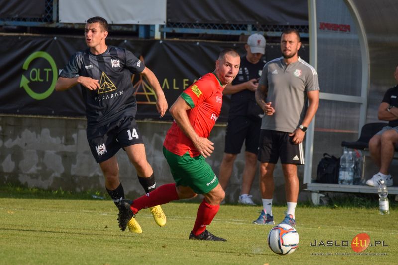 Mecz JKS Czarni 1910 Jasło - Partyzant Targowiska 3:2