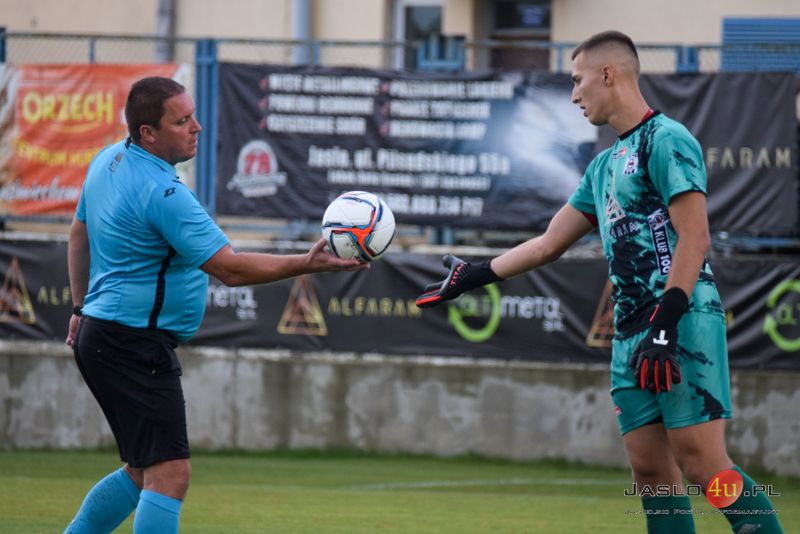 Mecz JKS Czarni 1910 Jasło - Partyzant Targowiska 3:2