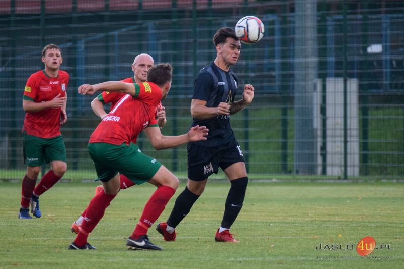 Mecz JKS Czarni 1910 Jasło - Partyzant Targowiska 3:2