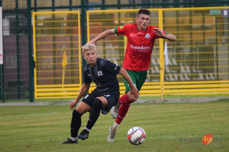Mecz JKS Czarni 1910 Jasło - Partyzant Targowiska 3:2
