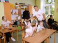 Spotkanie kolonistów z kolejarzem i strażnikami ochrony kolei