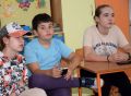 Spotkanie kolonistów z kolejarzem i strażnikami ochrony kolei