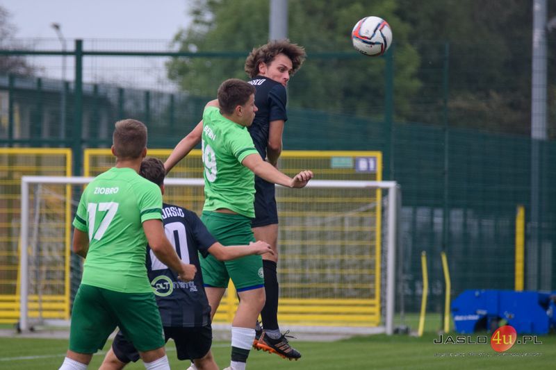 Mecz JKS Czarni 1910 Jasło - GKS Zamczysko Odrzykoń 5:0