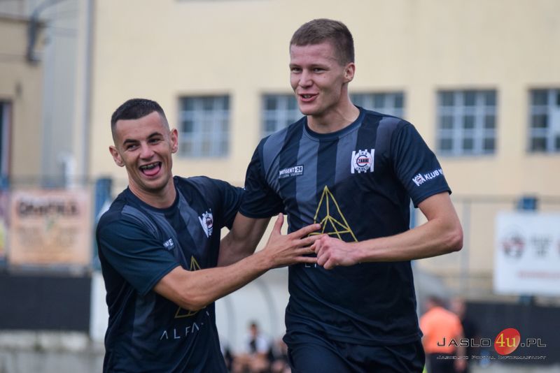 Mecz JKS Czarni 1910 Jasło - GKS Zamczysko Odrzykoń 5:0