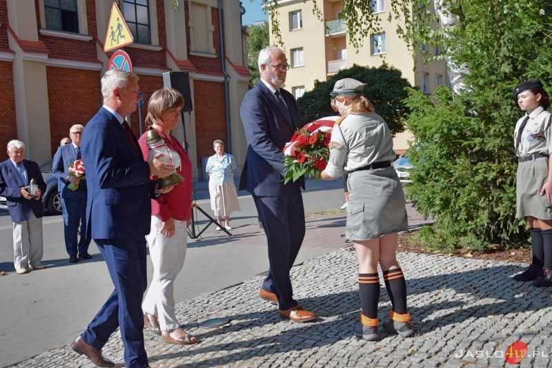 Światowy Dzień Sybiraka. Jasielskie obchody pod Pomnikiem Golgota Wschodu
