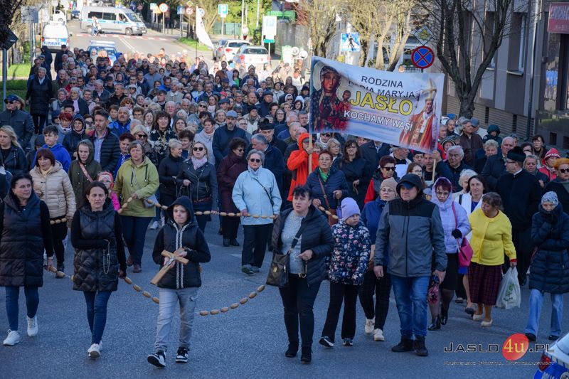 Krucjata Różańcowa na ulicach Jasła 2023