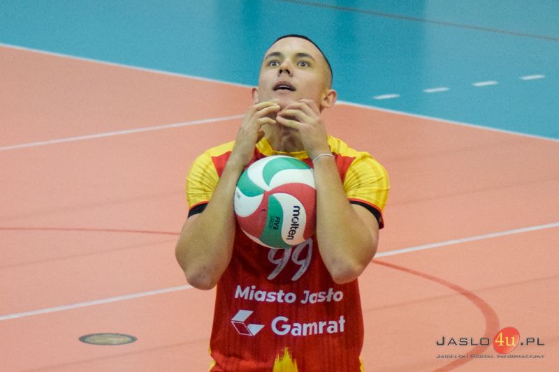 MKS "GAMRAT-MOSiR" Jasło - KS Karpaty Krosno (1:3)
