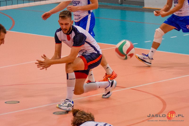MKS "GAMRAT-MOSiR" Jasło - KS Karpaty Krosno (1:3)