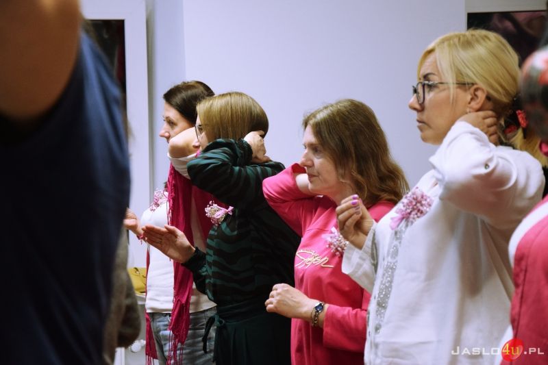 Rozmowy i warsztaty z kobietami o raku piersi