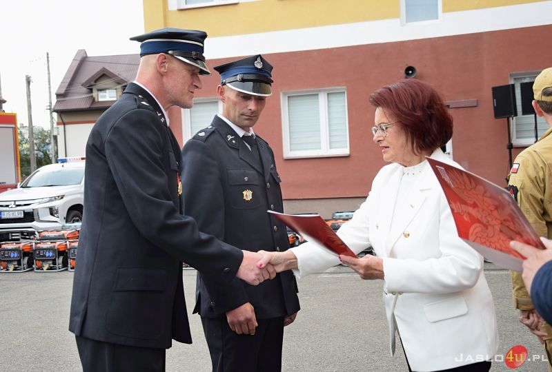 Strażacy ochotnicy z trzech powiatów otrzymali agregaty prądotwórcze