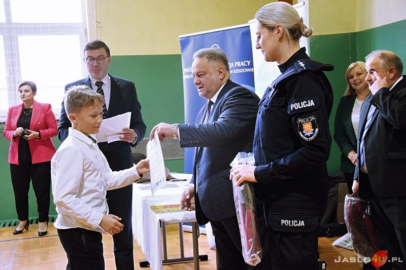 "Bezpiecznie na wsi mamy i wypadków unikam. Finał powiatowego konkursu