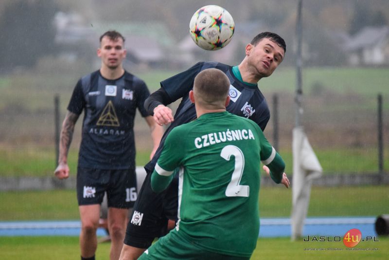 Mecz LKS Czeluśnica - JKS Czarni 1910 Jasło 1:2