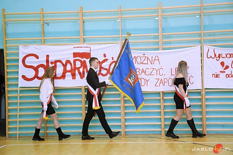 Dzień Pamięci Ofiar Stanu Wojennego w ZSB w Jaśle