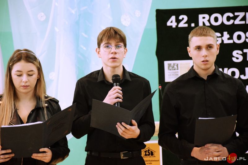 Dzień Pamięci Ofiar Stanu Wojennego w ZSB w Jaśle