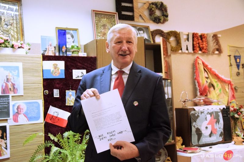 Dzień Pamięci Ofiar Stanu Wojennego w ZSB w Jaśle