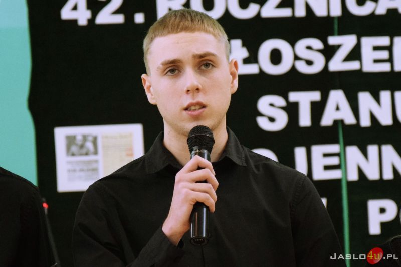 Dzień Pamięci Ofiar Stanu Wojennego w ZSB w Jaśle