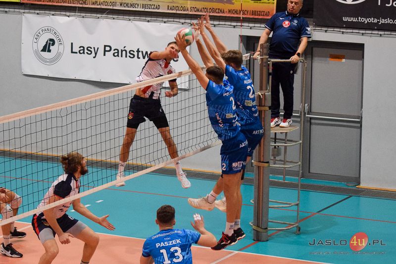 MKS "GAMRAT-MOSiR" Jasło - Błękitni Ropczyce (1:3)