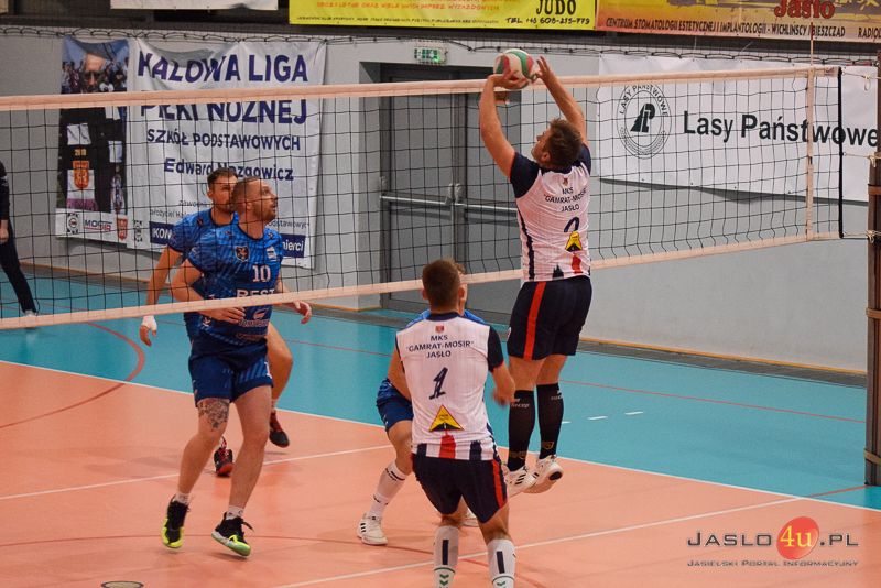 MKS "GAMRAT-MOSiR" Jasło - Błękitni Ropczyce (1:3)