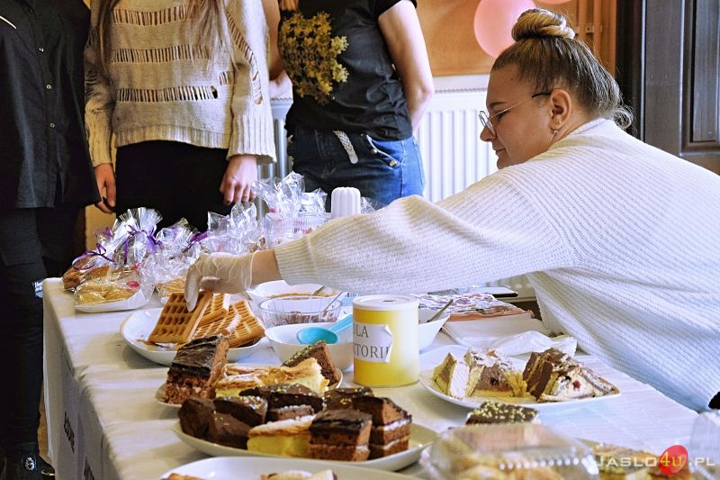 Słodkie Andrzejki dla Wiktorii - akcja charytatywna