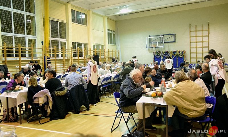 Wigilia dla potrzebujących