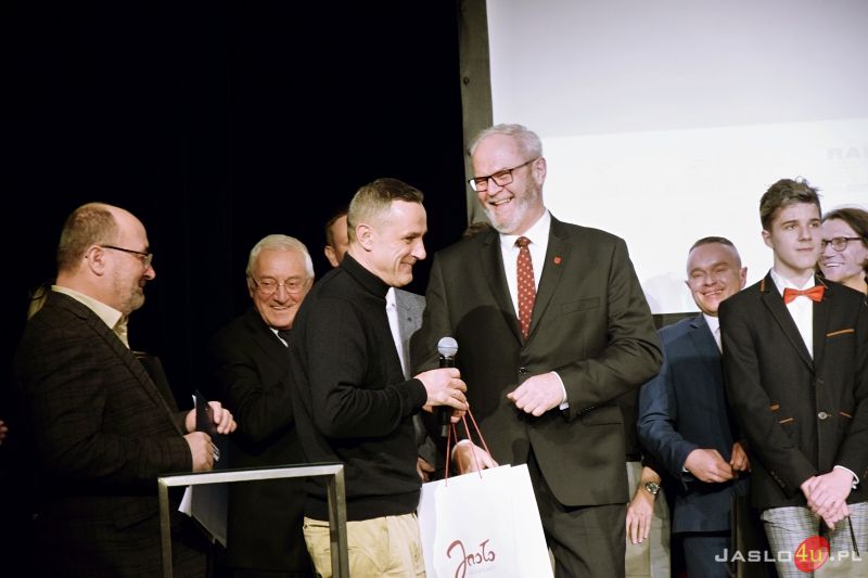 "Zwyciężyć tyfus" - premiera filmu w JDK