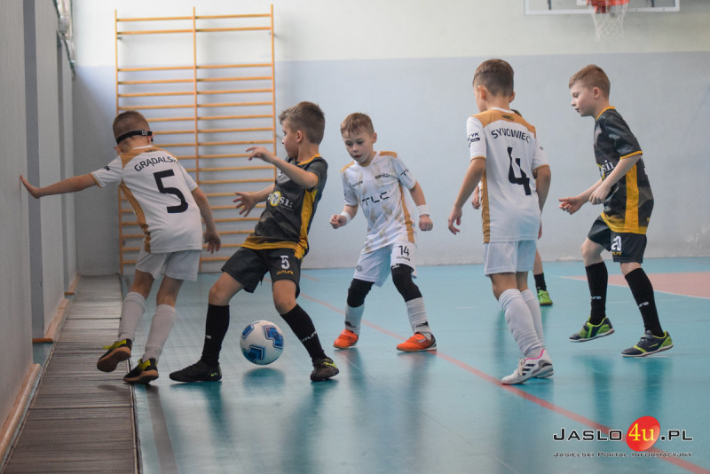 "Gramy dla Ksawerego" - Charytatywny Turniej Halowej Piłki Nożnej rocznika 2015