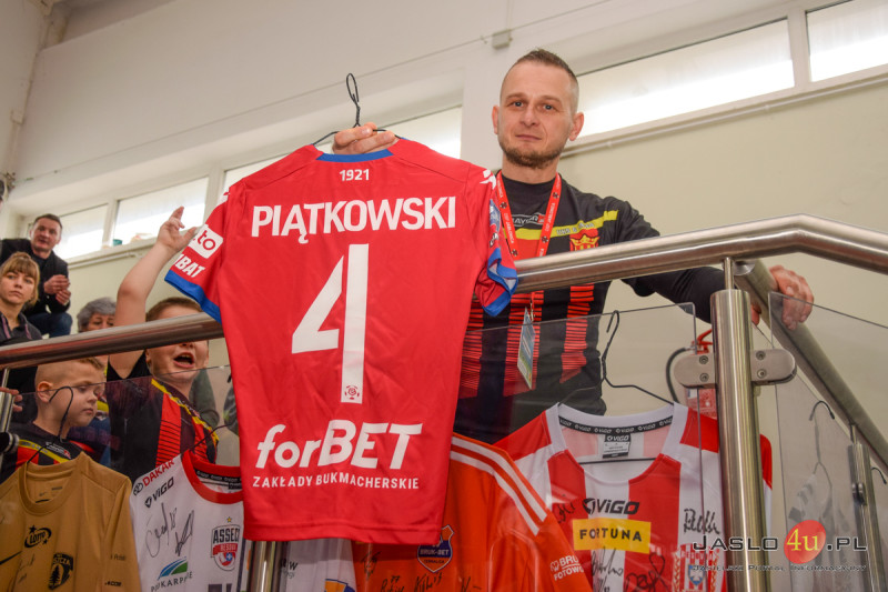 "Gramy dla Ksawerego" - Charytatywny Turniej Halowej Piłki Nożnej rocznika 2015