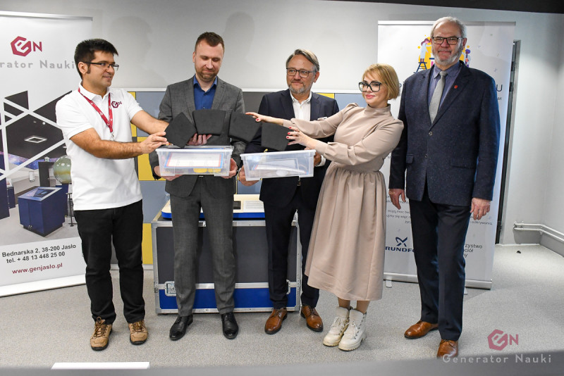 Otwarcie wystawy "Mobilne Laboratorium TPU" w Generatorze Nauki GEN w Jaśle