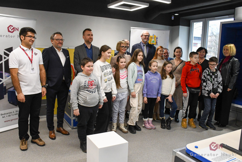 Otwarcie wystawy "Mobilne Laboratorium TPU" w Generatorze Nauki GEN w Jaśle