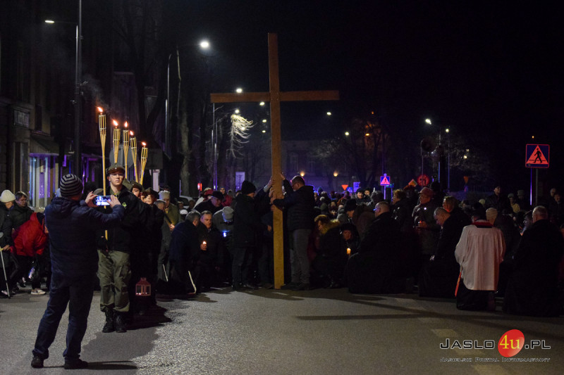 Droga Krzyżowa ulicami Jasła 2024