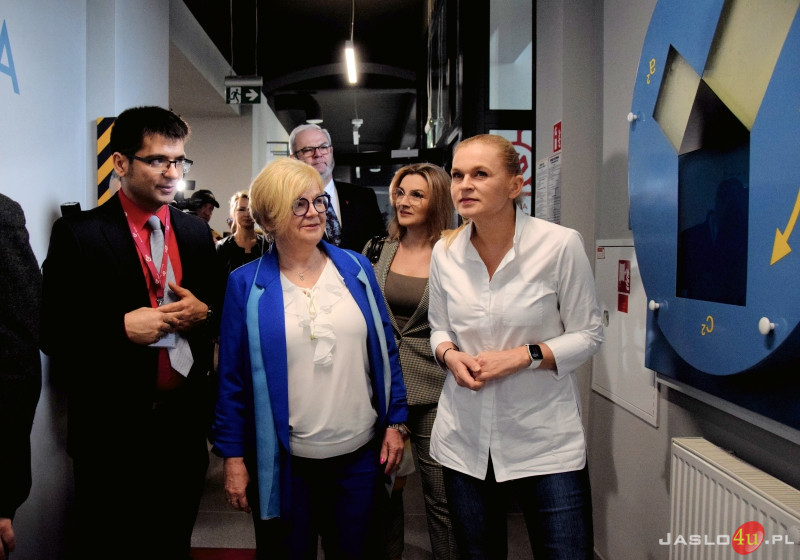 Minister edukacji Barbara Nowacka z wizytą w Gen-ie