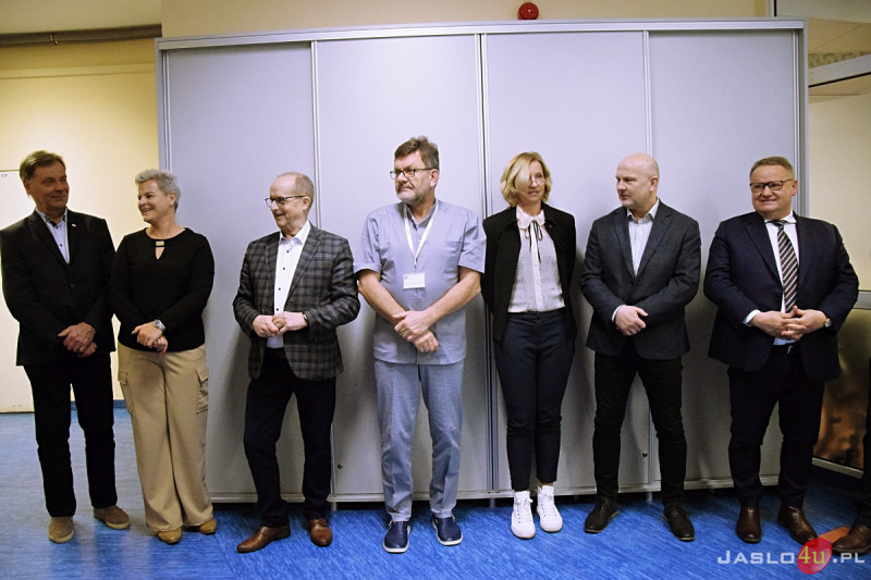 Uroczyste oddanie videogastroskopu w jasielskim szpitalu