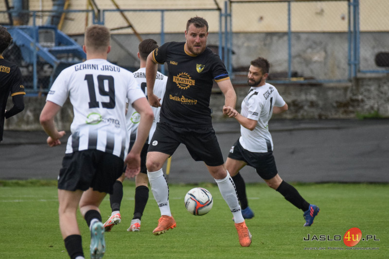 JKS Czarni 1910 Jasło - LKS Przełom Besko 5:0