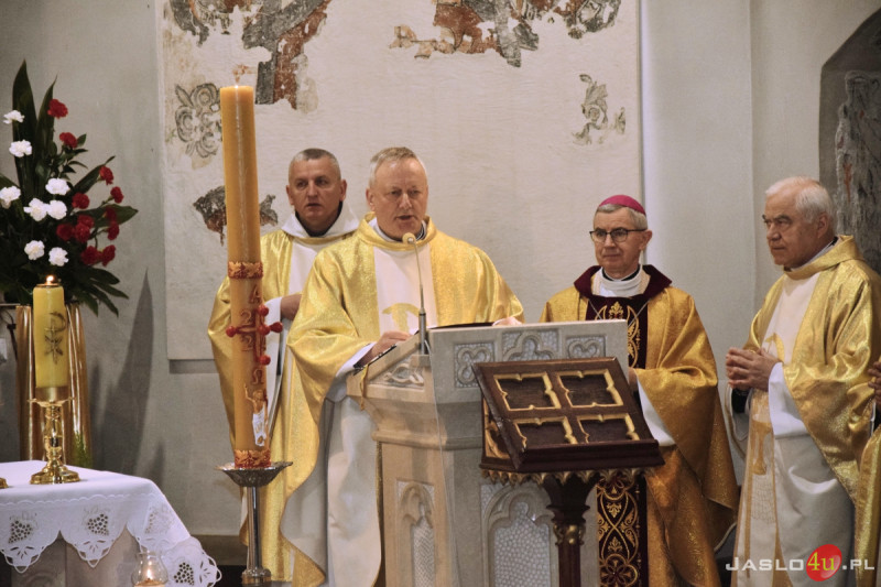 Uroczystość nadania sztandaru Miasta Jasła