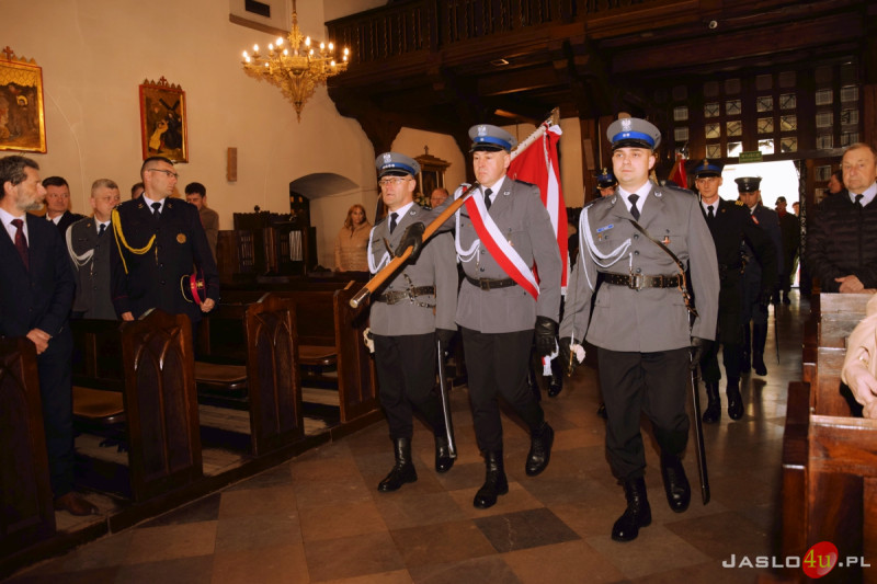 Uroczystość nadania sztandaru Miasta Jasła