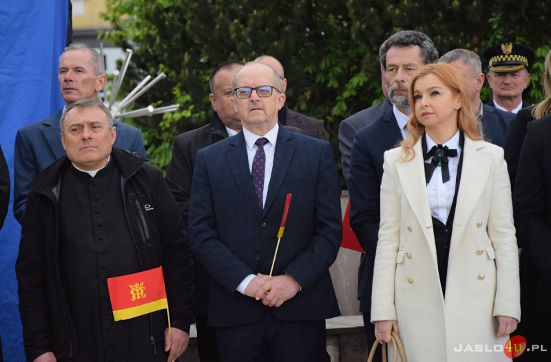Uroczystość nadania sztandaru Miasta Jasła