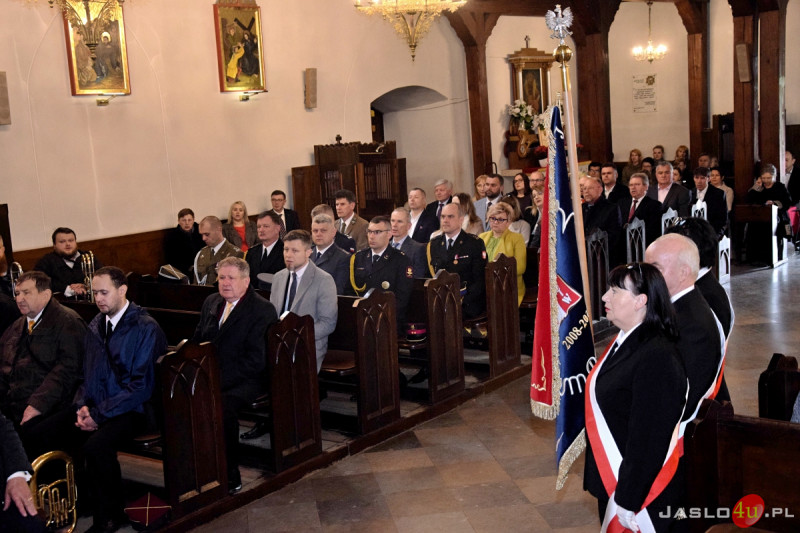 Uroczystość nadania sztandaru Miasta Jasła