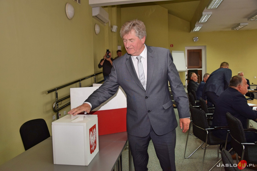 I Sesja Rady Powiatu w Jaśle VII kadencji