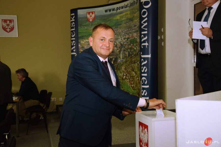 I Sesja Rady Powiatu w Jaśle VII kadencji