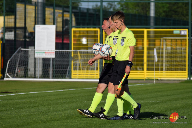 Mecz JKS Czarni 1910 Jasło - Ostoja Kołaczyce (3:0)
