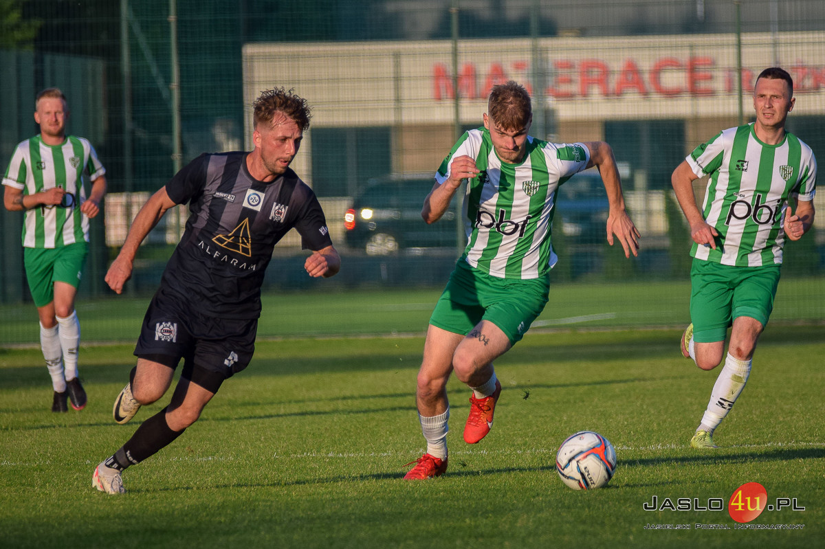Mecz JKS Czarni 1910 Jasło - Przełęcz Dukla (3:0)