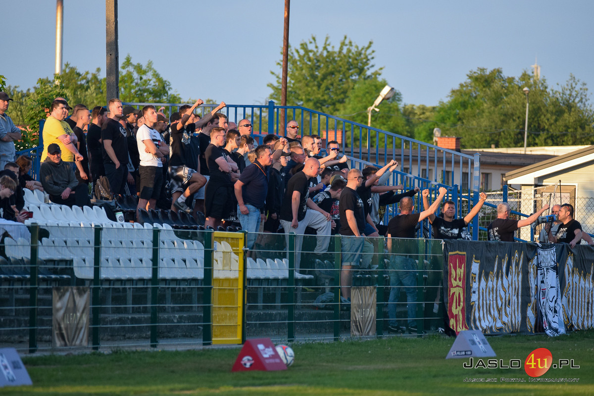 Mecz JKS Czarni 1910 Jasło - Przełęcz Dukla (3:0)