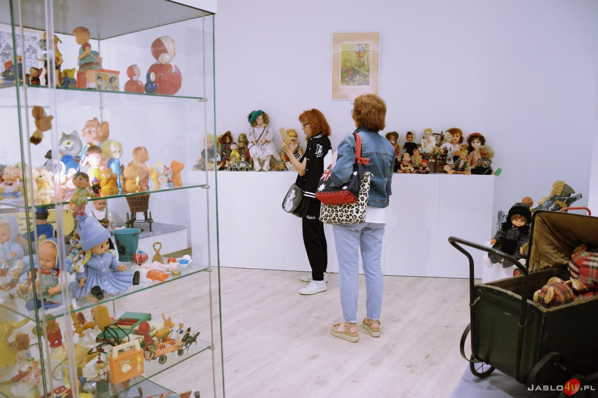 Wystawa zabawek w Muzeum Regionalnym w Jaśle