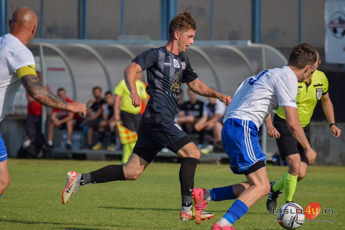 JKS Czarni 1910 Jasło - Tempo Nienaszów 2:1