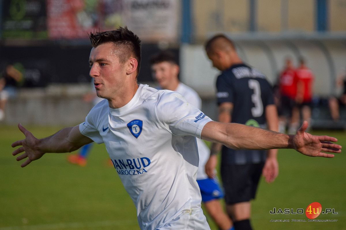 JKS Czarni 1910 Jasło - Tempo Nienaszów 2:1